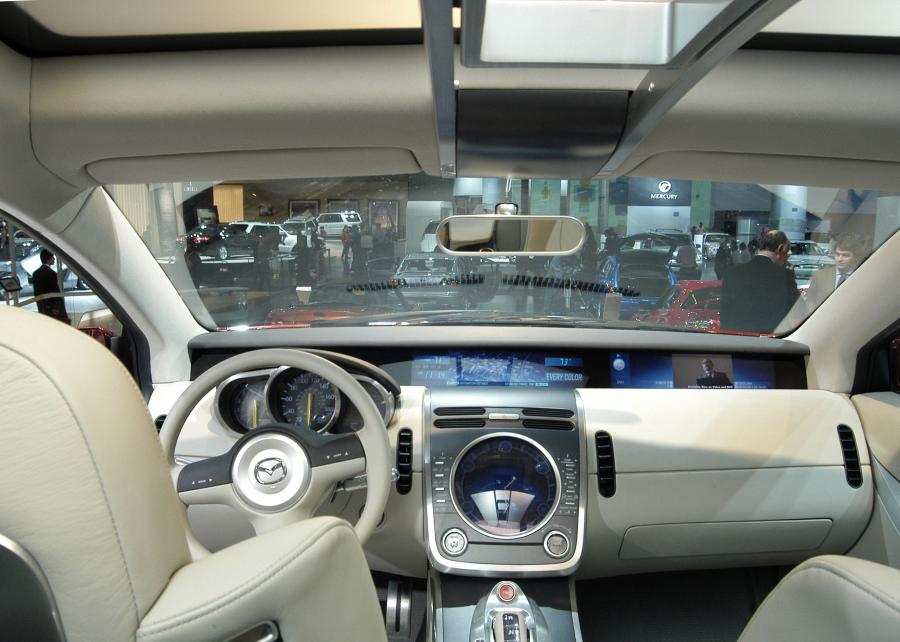  Mazda MX Crossport Concept 2005 года  (фото 33 из 59)